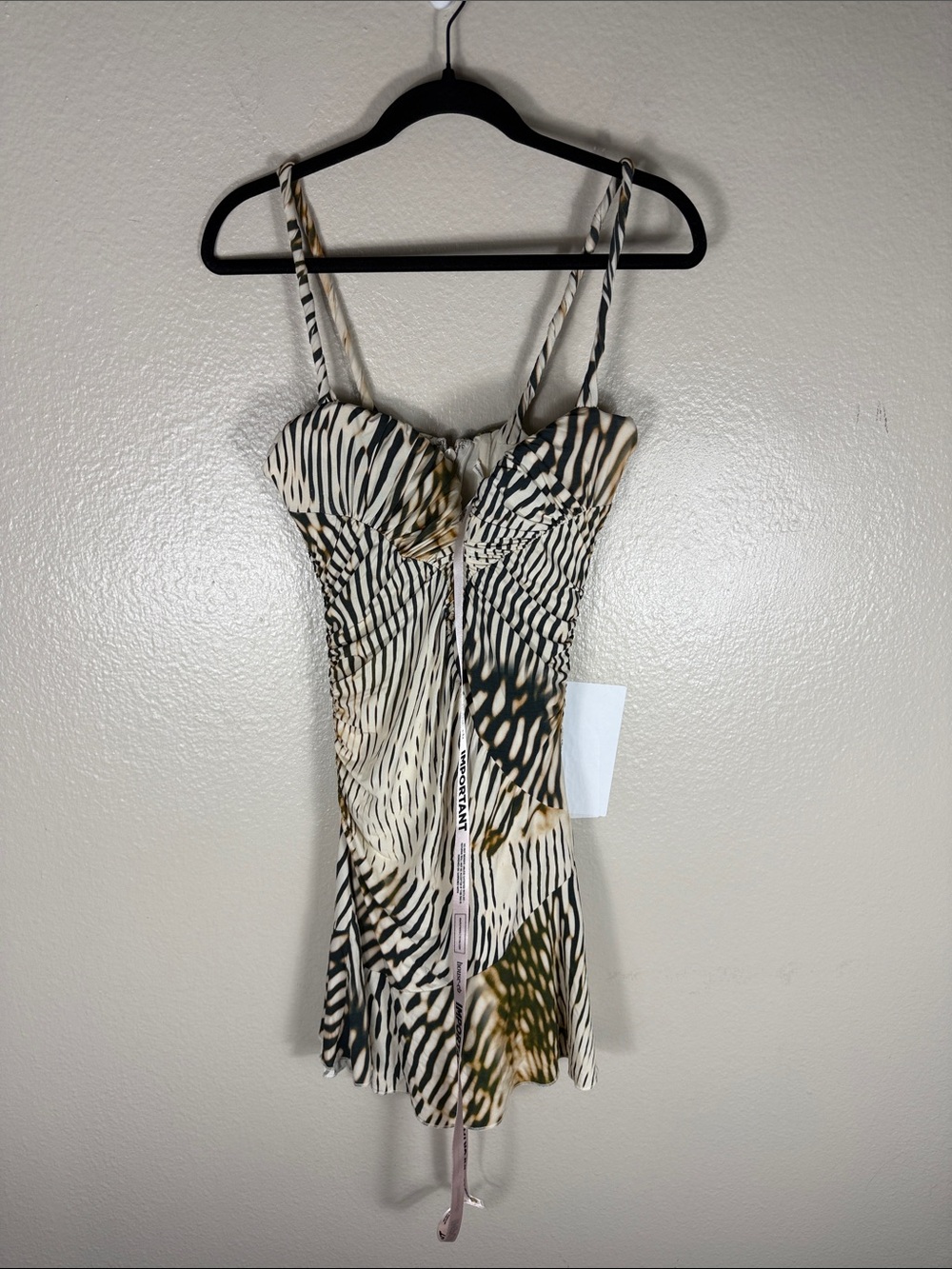 House of CB Elsa Animal Print Slinky Jersey Mini Dress - Picture 4 of 10
